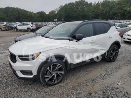 VOLVO XC40 T5 R- 2021