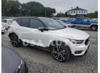 VOLVO XC40 T5 R- 2021