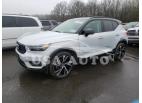 VOLVO XC40 T5 R- 2022