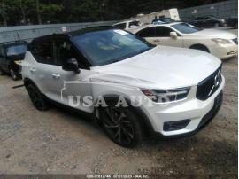 VOLVO XC40 R-DESIGN 2021