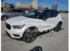 VOLVO XC40 T5 R- 2022