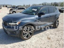 VOLVO XC40 T5 R- 2022