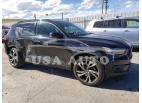 VOLVO XC40 T5 R- 2021