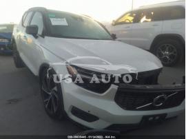 VOLVO XC40 R-DESIGN 2021