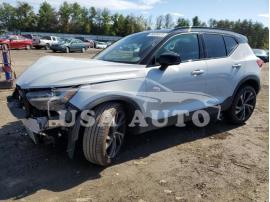VOLVO XC40 T5 R- 2021