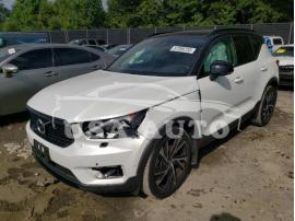 VOLVO XC40 T5 R- 2019