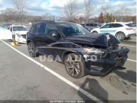 VOLVO XC40 R-DESIGN 2020