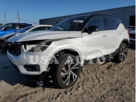 VOLVO XC40 T5 R- 2020