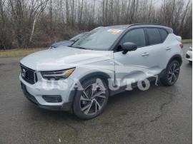 VOLVO XC40 T5 R- 2021