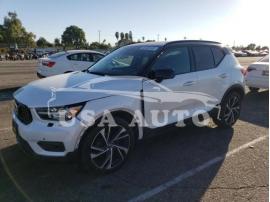 VOLVO XC40 T5 R- 2020