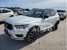 VOLVO XC40 T5 R- 2020