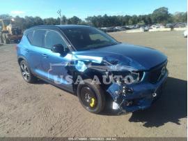 VOLVO XC40 R-DESIGN 2020