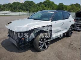 VOLVO XC40 T5 R- 2021