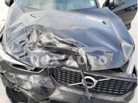 VOLVO XC40 T5 R- 2021