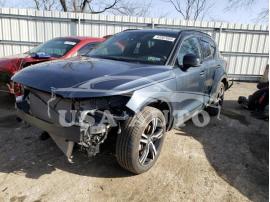 VOLVO XC40 T5 R- 2022
