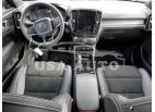 VOLVO XC40 T5 R- 2022