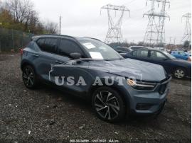 VOLVO XC40 R-DESIGN 2020