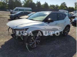 VOLVO XC40 T5 R- 2020