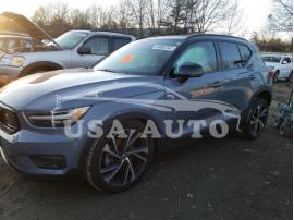 VOLVO XC40 T5 R- 2021