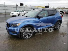 VOLVO XC40 T5 IN 2021