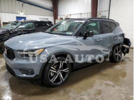 VOLVO XC40 T5 R- 2021