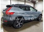 VOLVO XC40 T5 R- 2021