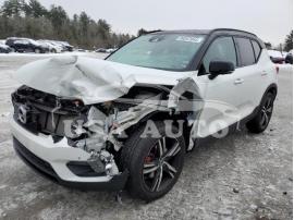 VOLVO XC40 T5 R- 2020