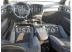 VOLVO XC40 T5 R- 2021