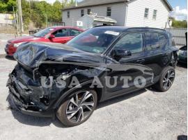 VOLVO XC40 T5 R- 2021