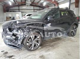 VOLVO XC40 T5 R- 2021
