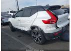 VOLVO XC40 T5 MOMENTUM/T5 R-DESIGN 2019