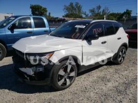 VOLVO XC40 T5 MO 2019