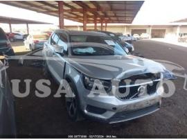 VOLVO XC40 T5 MOMENTUM/T5 R-DESIGN 2019