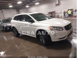 VOLVO XC60 T5 DYNAMIC 2017