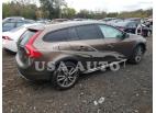 VOLVO V60 CROSS 2017