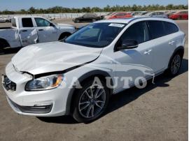 VOLVO V60 CROSS 2018