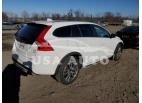 VOLVO V60 CROSS 2017