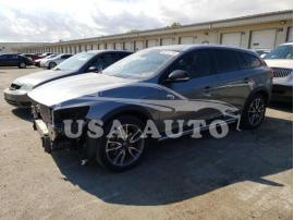VOLVO V60 CROSS 2017