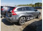 VOLVO V60 CROSS 2017