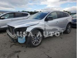 VOLVO V60 CROSS 2018