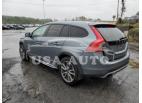 VOLVO V60 CROSS 2017