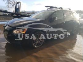 VOLVO V60 CROSS 2017
