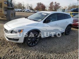 VOLVO V60 CROSS 2018