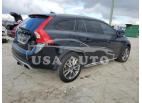 VOLVO V60 CROSS 2015