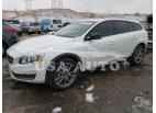 VOLVO V60 CROSS 2016
