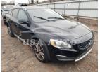 VOLVO V60 CROSS 2015