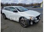 VOLVO V60 CROSS 2016