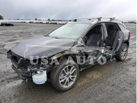 VOLVO V60 CROSS 2015