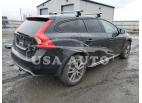 VOLVO V60 CROSS 2015