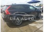 VOLVO V60 CROSS 2015